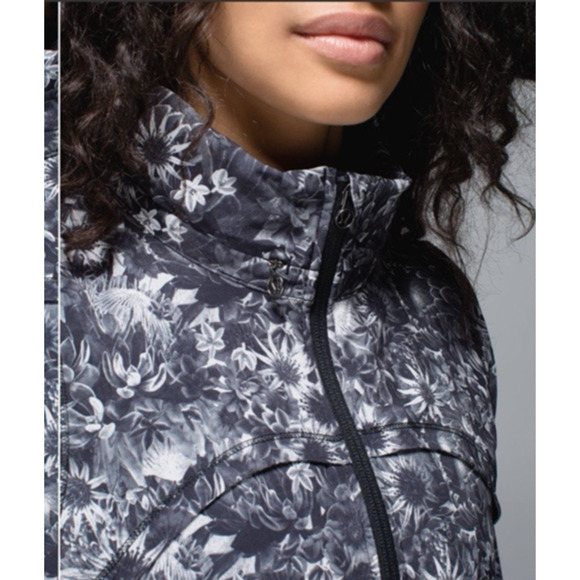 Lululemon Bring Back The Track Jacket Womens 4 Flowabunga Black Grey Angel Wing - Picture 5 of 16
